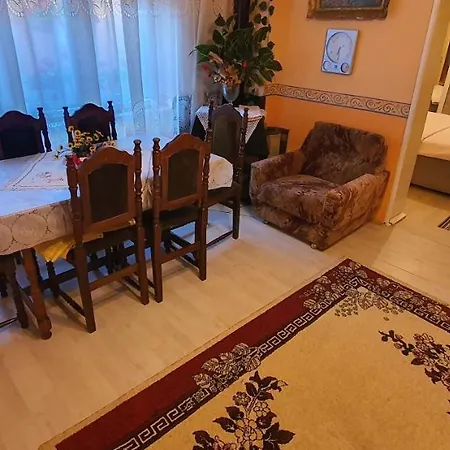 Apartman Lama Apartmán *